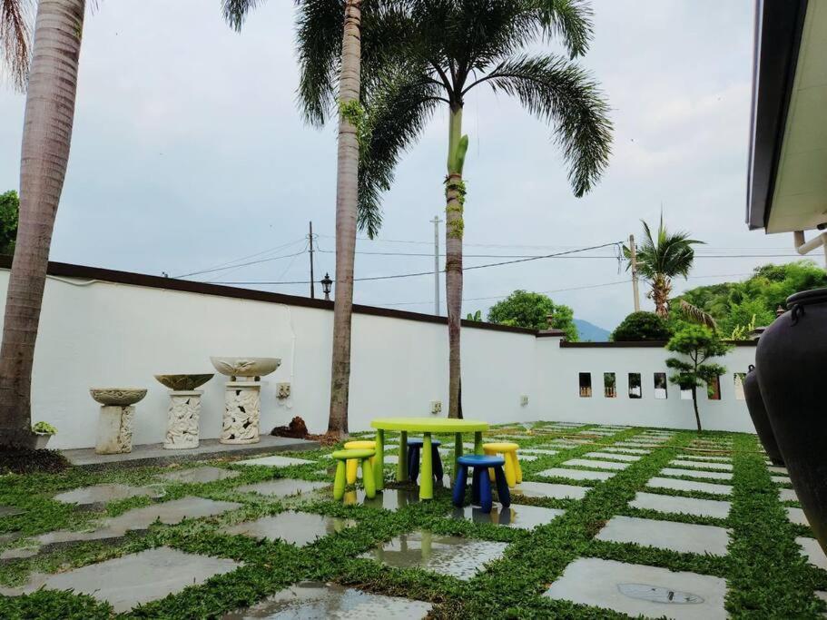 Lost World Luxury 5br/20 Pax/mahjong/karaok/bbq/garden Events Holiday home