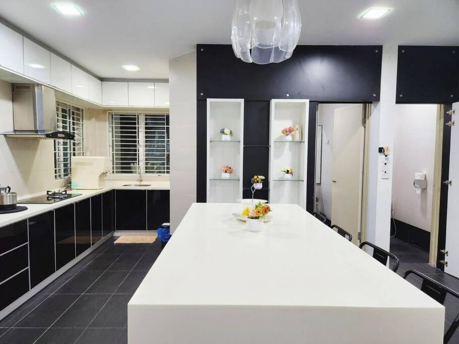 Holiday home Lost World Luxury 5br/20 Pax/mahjong/karaok/bbq/garden Events