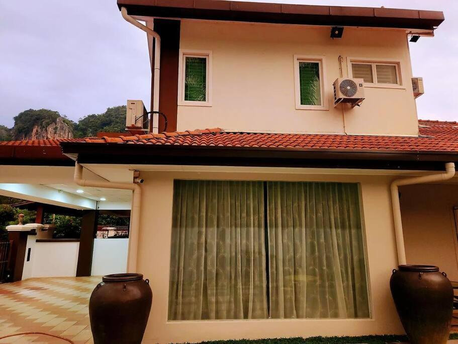 Lost World Luxury 5br/20 Pax/mahjong/karaok/bbq/garden Events Holiday home *